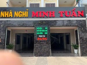 bảng hiệu nhà nghỉ 1