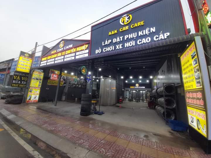  sua-bang-hieu-led-salon-oto-quan-binh-tan