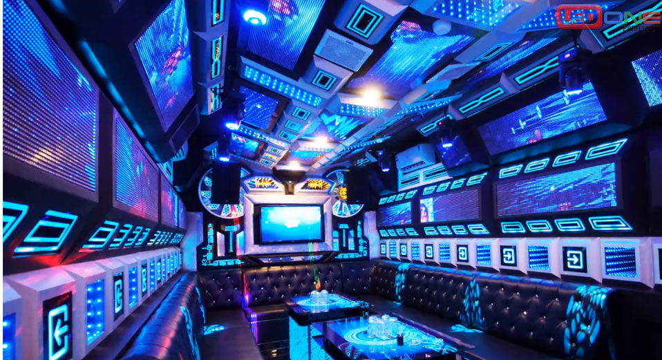 sua-man-hinh-led-karaoke-tan-binh