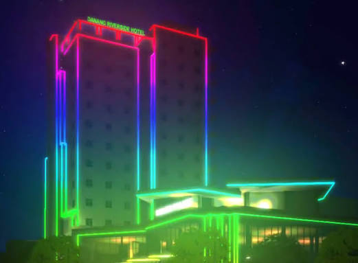 Thi công LED trang trí tòa nhà Quận 2