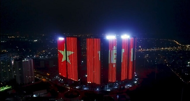 thi-cong-led-toa-nha-quan-3